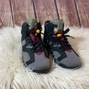 Jordan 6 Bordeaux 5.5Y